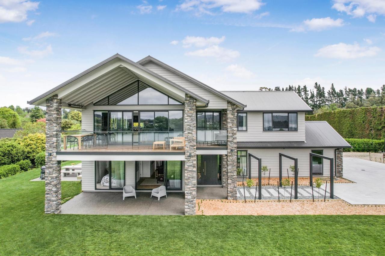 Lakeside Karapiro Downstairs Apartment Кеймбридж Екстериор снимка