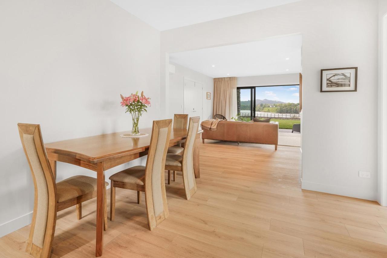 Lakeside Karapiro Downstairs Apartment Кеймбридж Екстериор снимка
